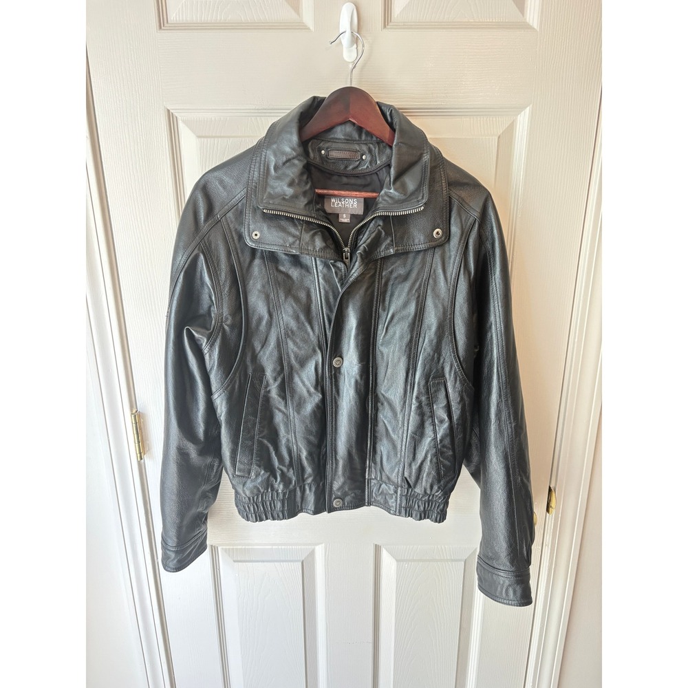 Wilsons Leather Mens Black Genuine Leather Bomber Jacket Size S Vintage Style